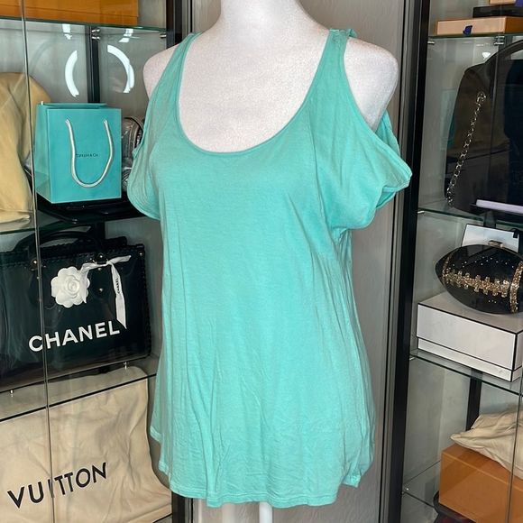 VICTORIA’S SECRET Cold Should T-shirt in Mint - Picture 2 of 4